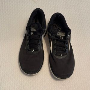 Brooks black running shoes size 9.5